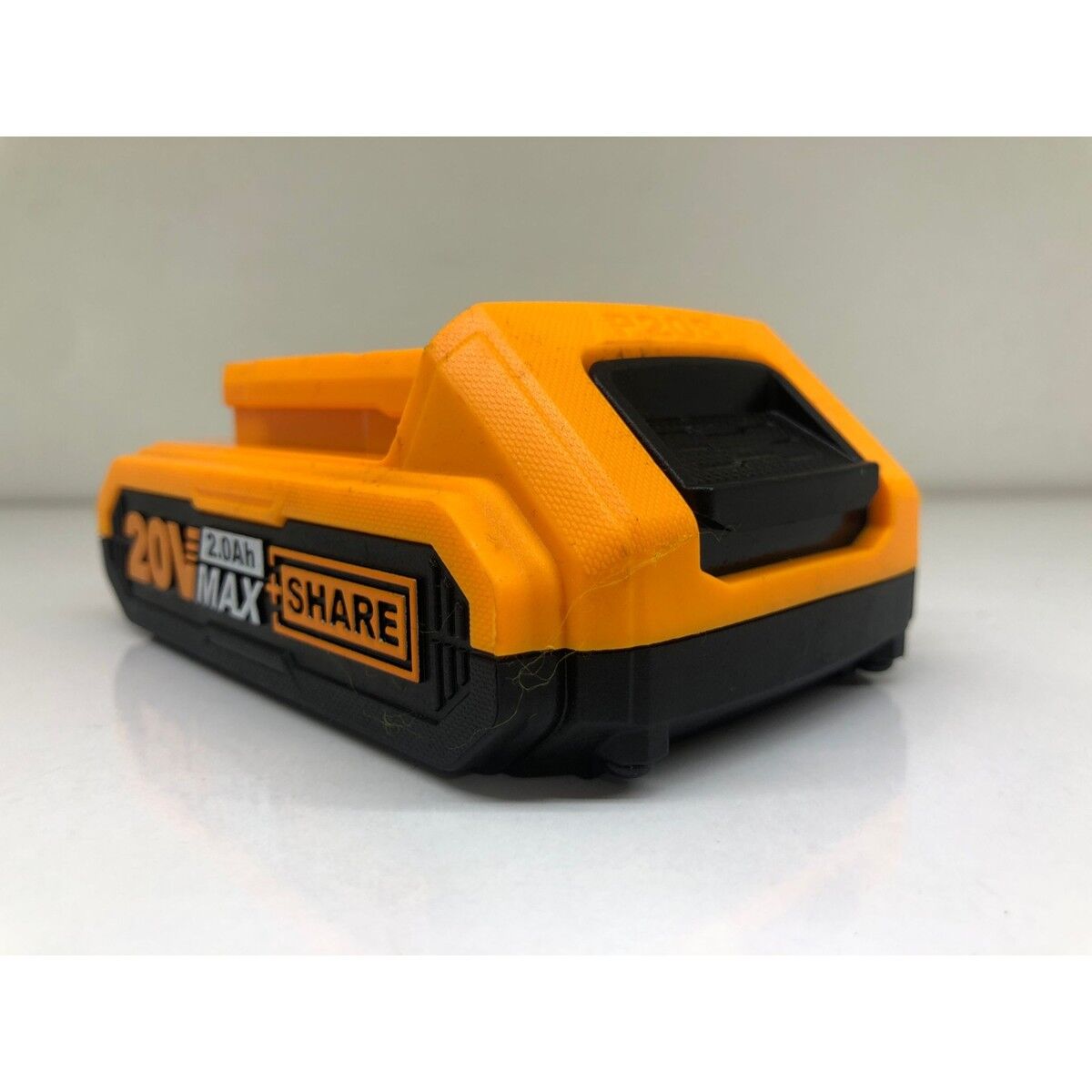 Ingco 20 V 2 Ah Akü